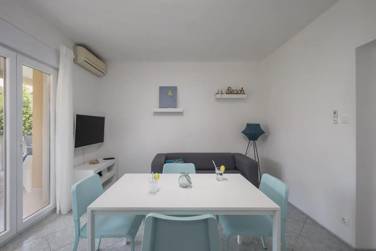 App Blue, Selce Apartment