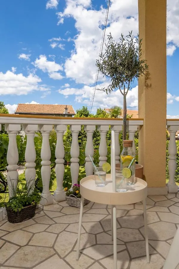 App Blue, Selce Apartment