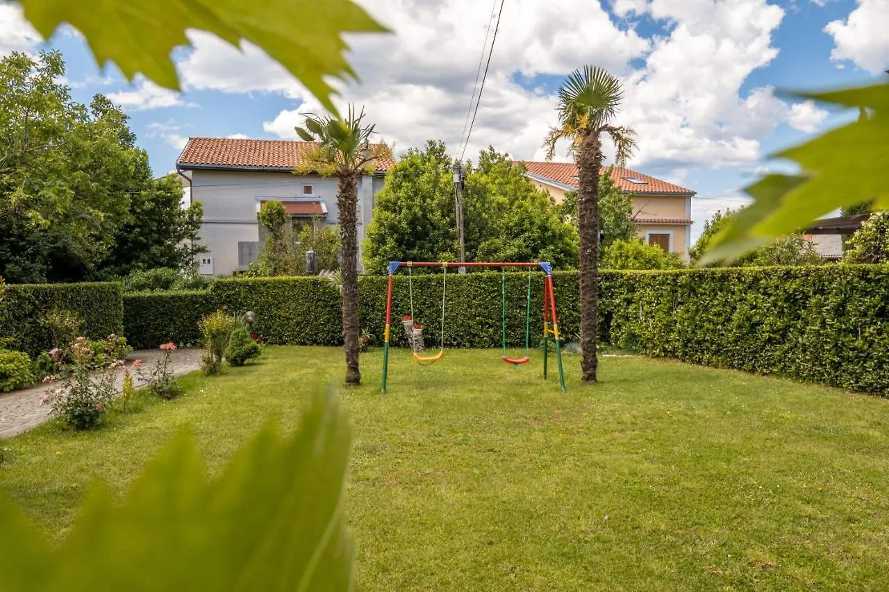 App Blue, Selce Apartment