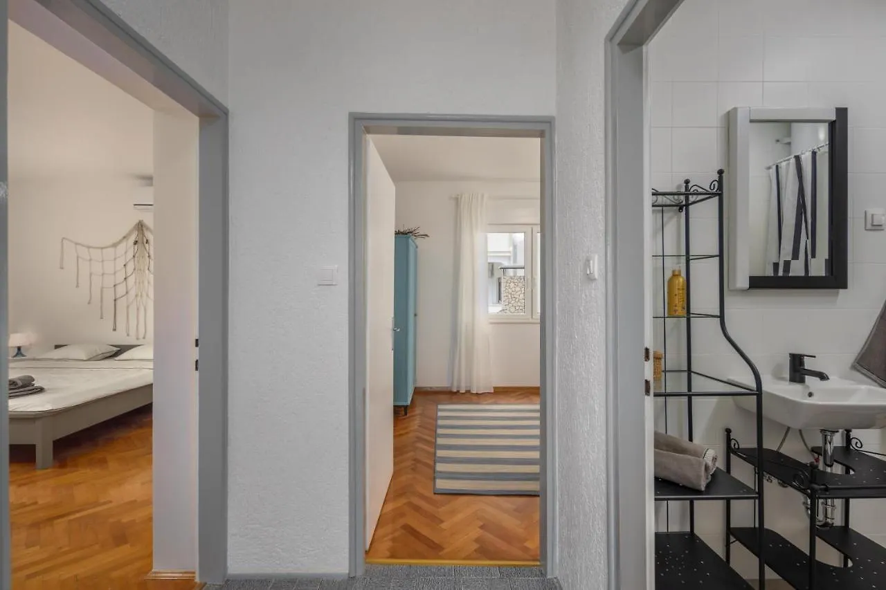 App Blue, Selce Apartment