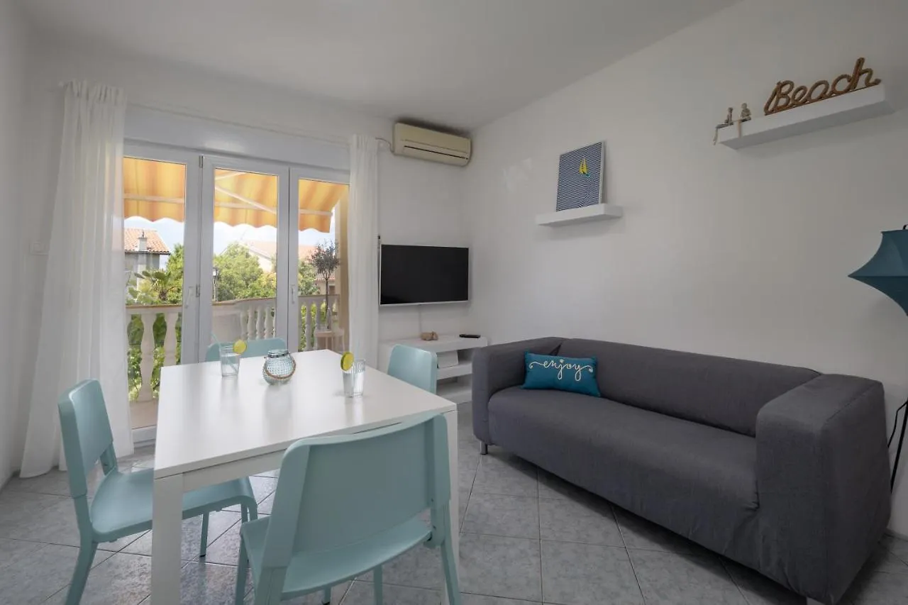 App Blue, Selce Apartment